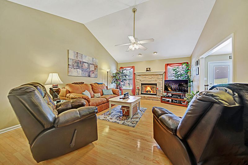 1237 Grenoble Dr, Knoxville, TN 37909