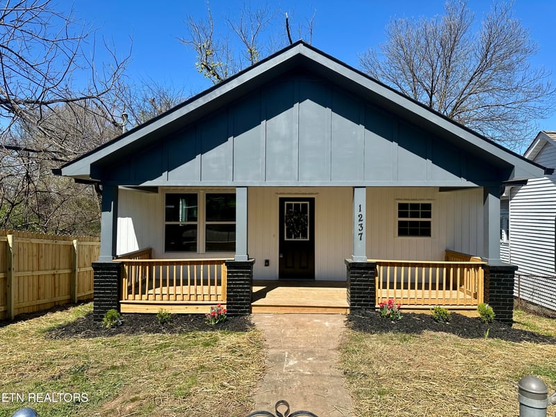 1237 Iredell Ave, Knoxville, TN 37921