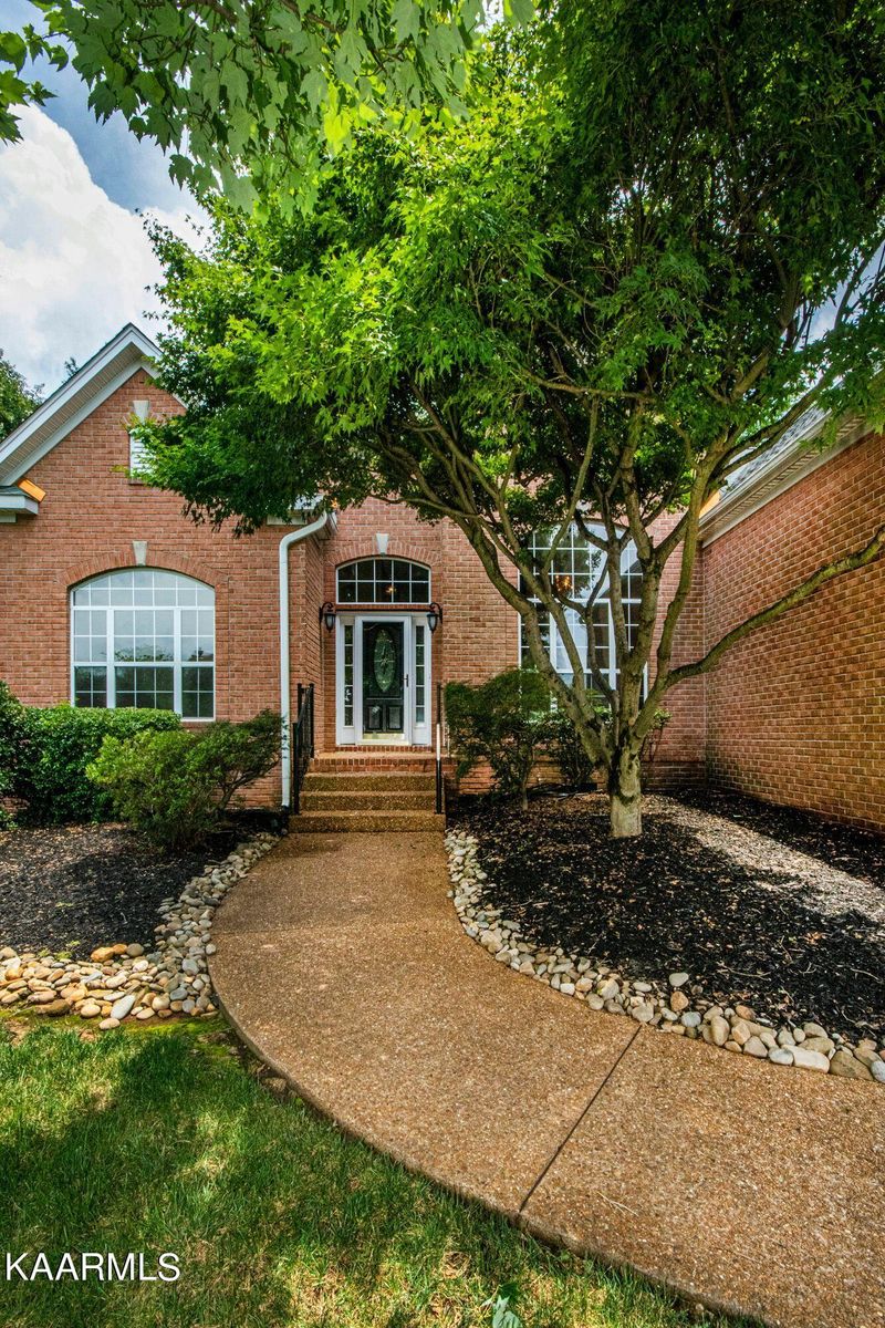 1238 Vale View Rd, Knoxville, TN 37922