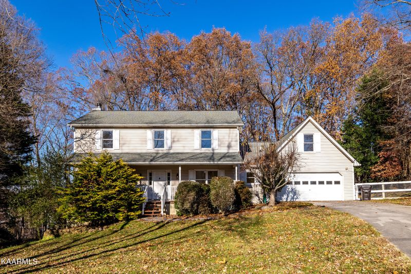 1238 Wilkinson Rd, Knoxville, TN 37923