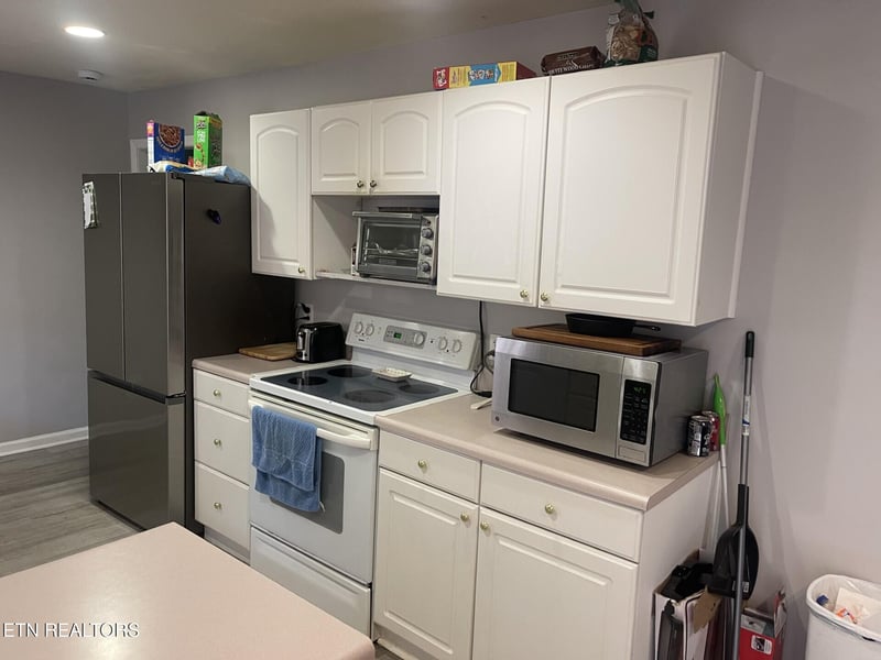 1239 Dossett St, Athens, TN 37303