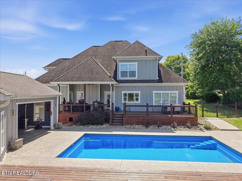 124 Alpine Dr, Clinton, TN 37716