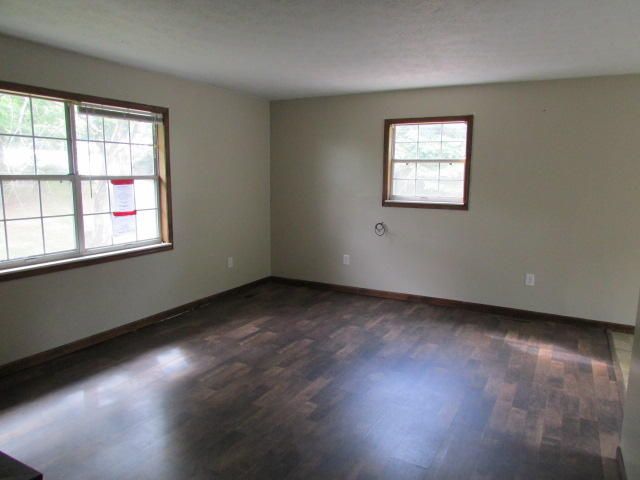 124 Charles Pl, Harriman, TN 37748