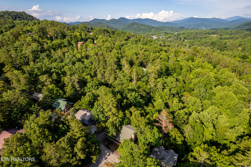 124 Cutter Gap Rd, Townsend, TN 37882
