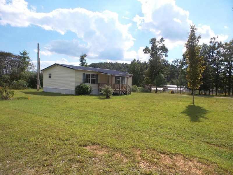 124 Davidson Rd, Lancing, TN 37770