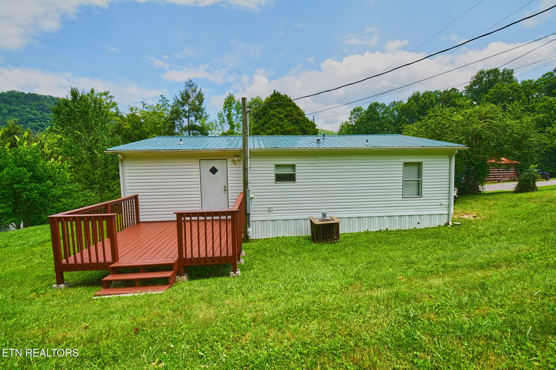 124 Davis Rd, Townsend, TN 37882