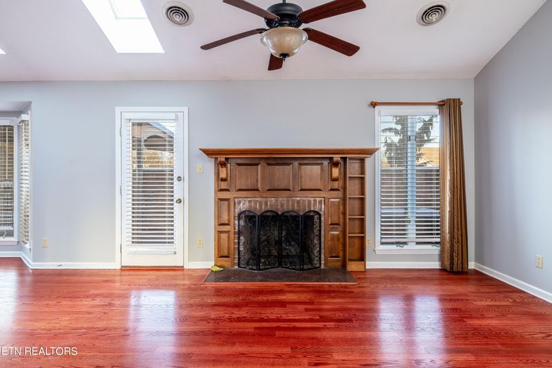124 E Mayfair E, Maryville, TN 37803