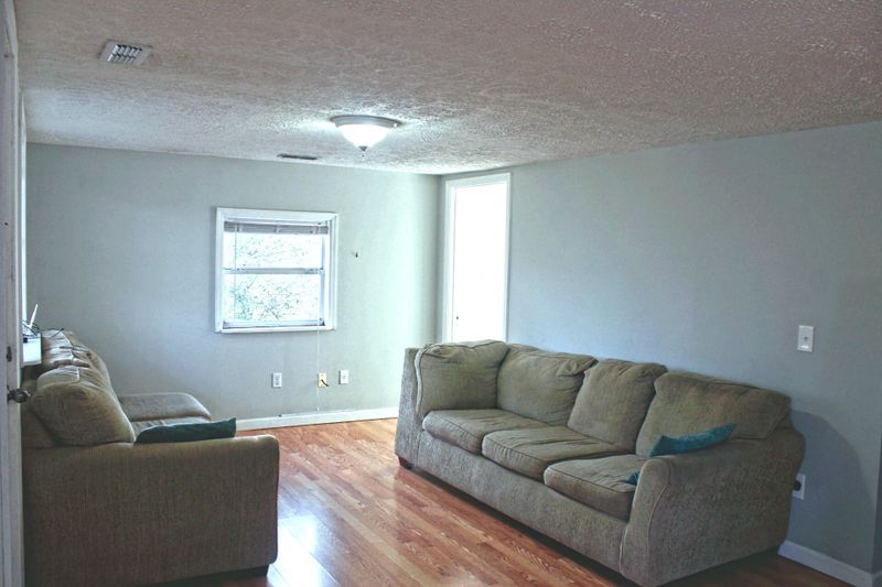 124 E Wadsworth Cir, Oak Ridge, TN 37830