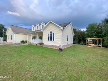 124 Ernest Brown Rd, Sunbright, TN 37872