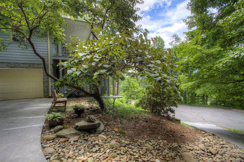 124 Fox Chase Dr, Townsend, TN 37882