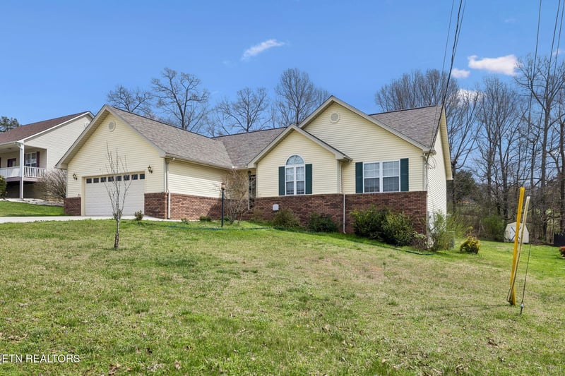 124 Huntington Ln, Heiskell, TN 37754