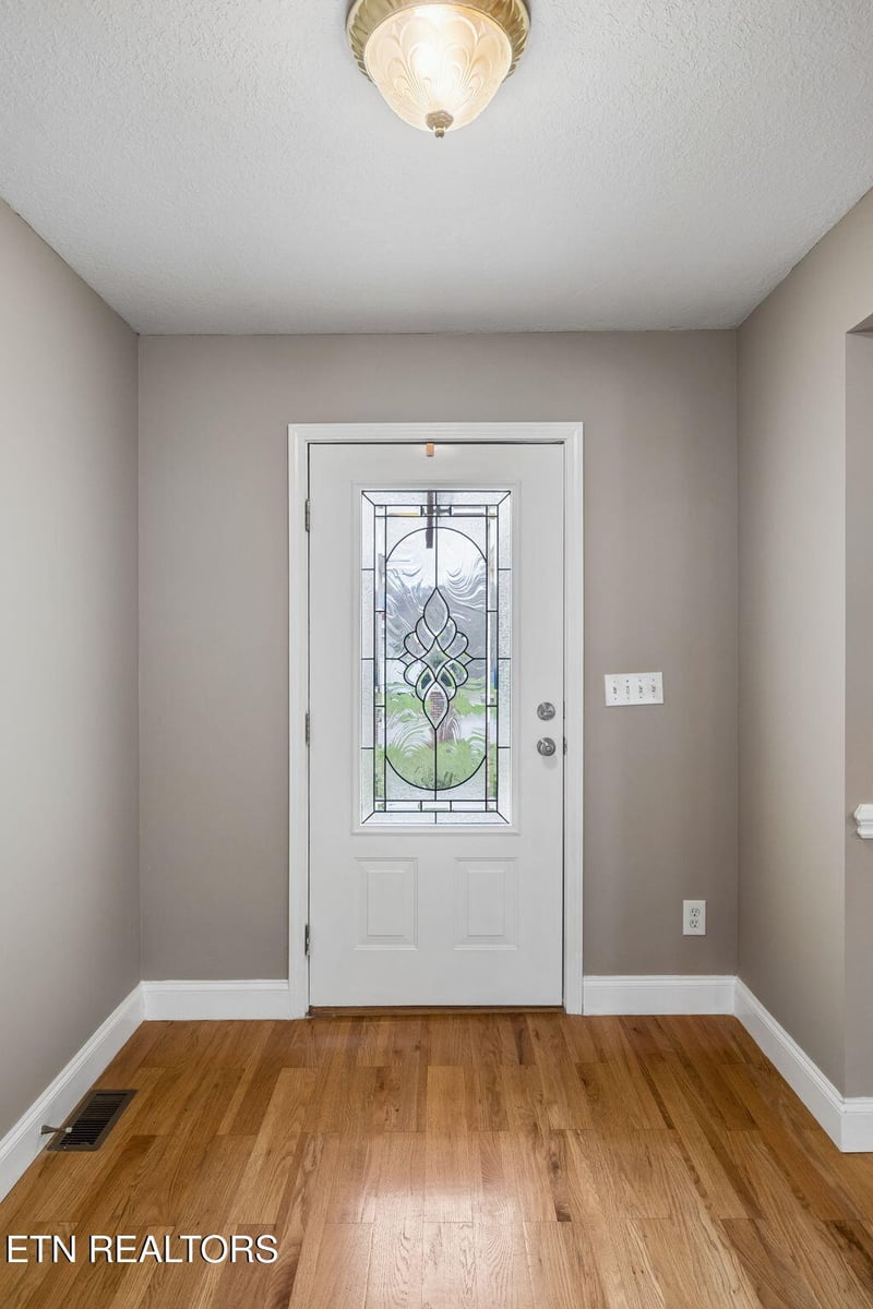 124 Huntington Ln, Heiskell, TN 37754