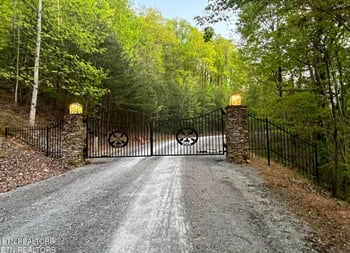 124 Indian Rg, Tellico Plains, TN 37385