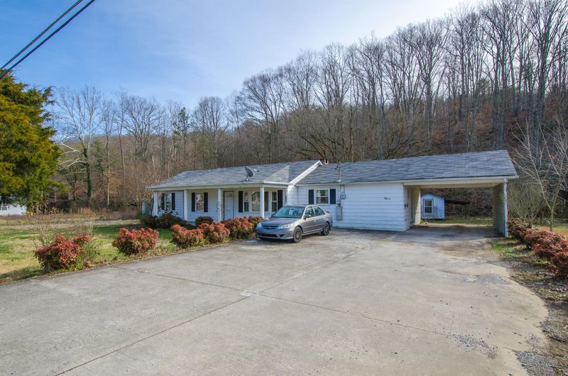 124 Keylon Dr, Harriman, TN 37748
