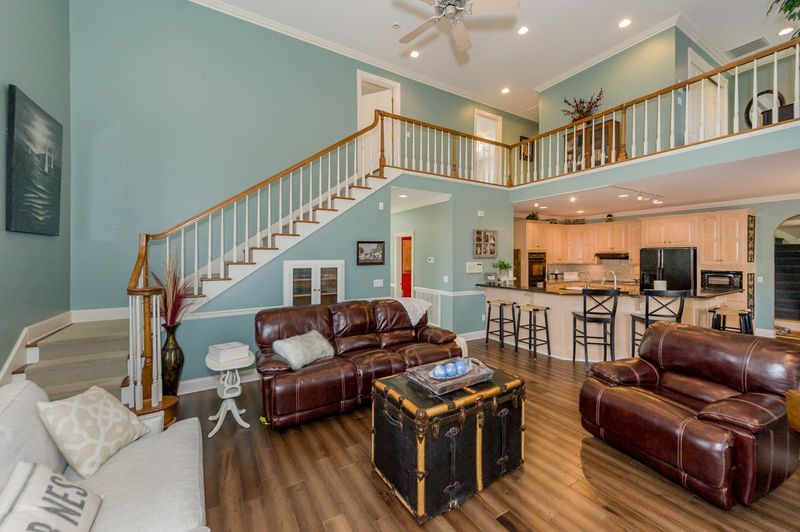 124 Lakeside Dr, Kingston, TN 37763