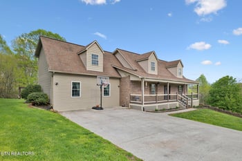 124 Ledwell Dr, Seymour, TN 37865