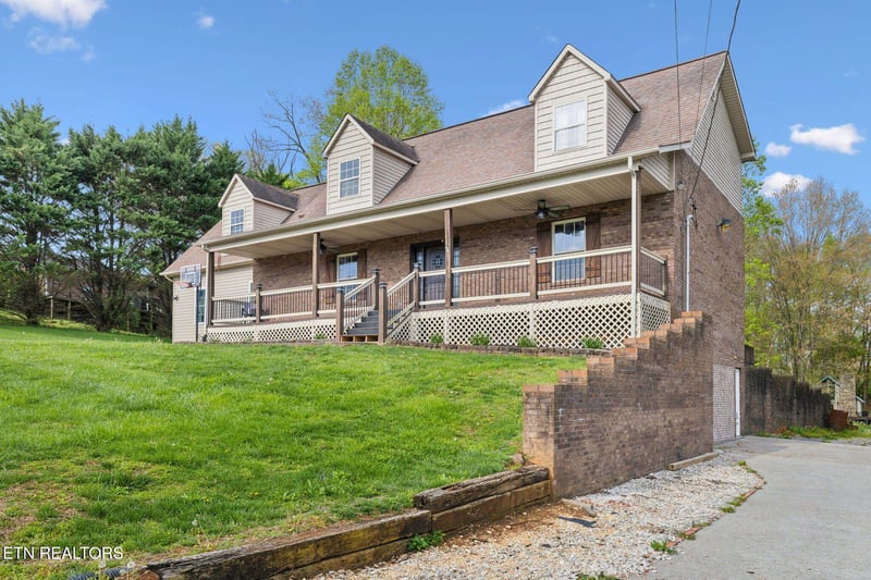 124 Ledwell Dr, Seymour, TN 37865