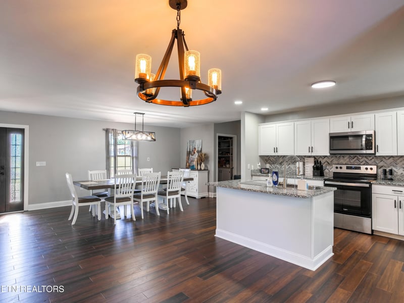 124 Ledwell Dr, Seymour, TN 37865
