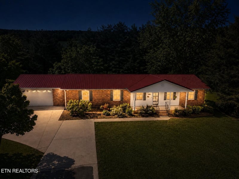 124 Lincoln St, Crossville, TN 38572