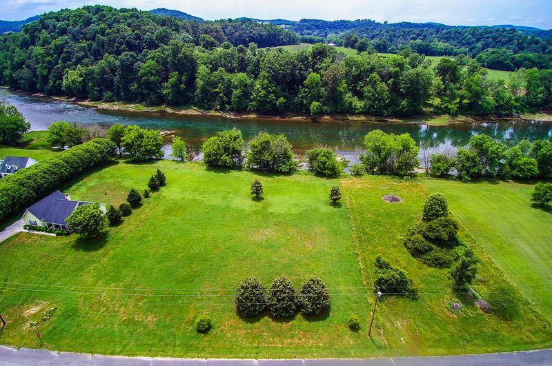 124 Mary Ln, Rutledge, TN 37861