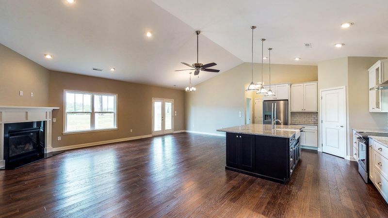 124 Nunnehi Tr, Vonore, TN 37885