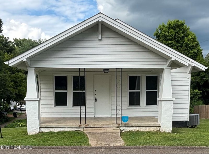 124 Pickering St, Knoxville, TN 37914