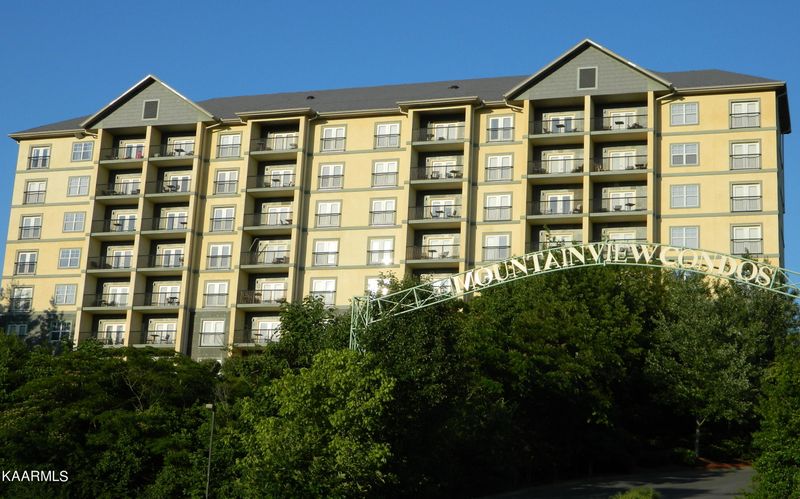 124 Plaza Dr #1606, Pigeon Forge, TN 37863