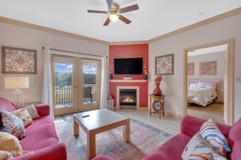124 Plaza Dr #3203, Pigeon Forge, TN 37863