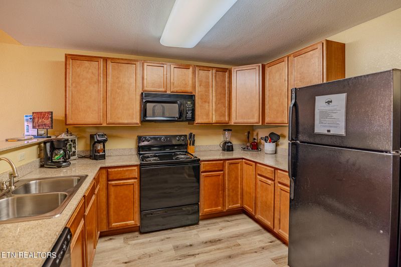 124 Plaza Dr #5601, Pigeon Forge, TN 37863