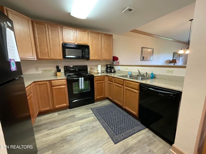 124 Plaza Dr #5703, Pigeon Forge, TN 37863