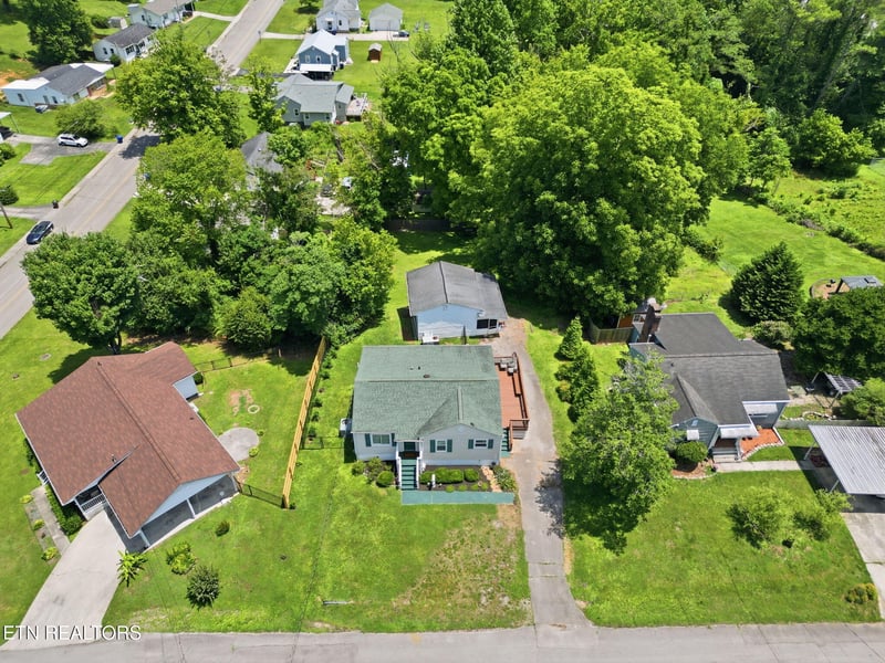 124 Salem Rd, Oak Ridge, TN 37830
