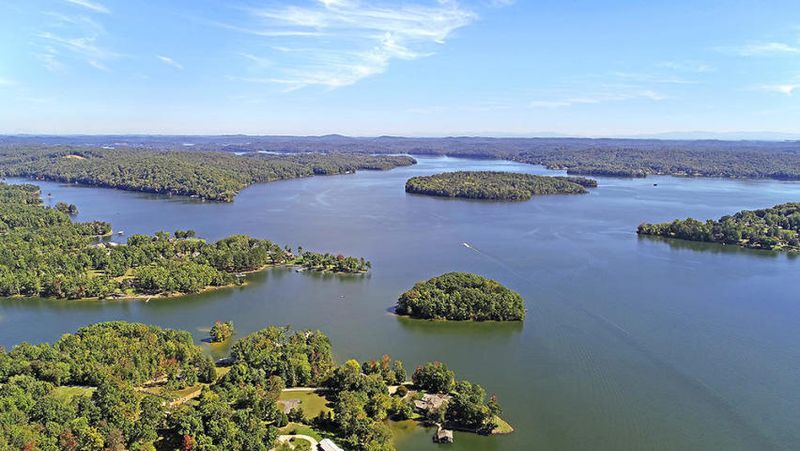 124 Sparrow Hawk Ln, Rockwood, TN 37854