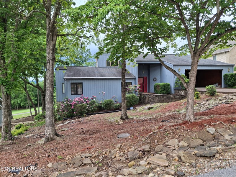 124 Sugarbush Cir, Crossville, TN 38558