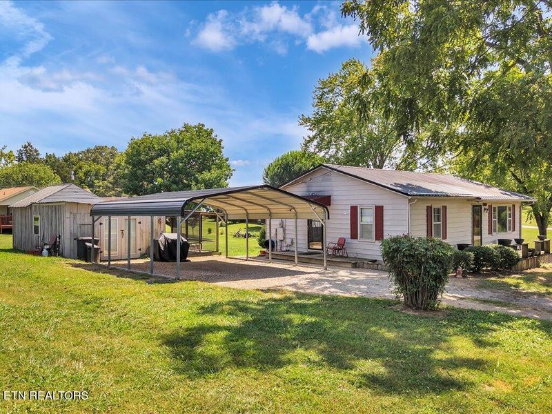 124 Vernon Dr, Bean Station, TN 37708