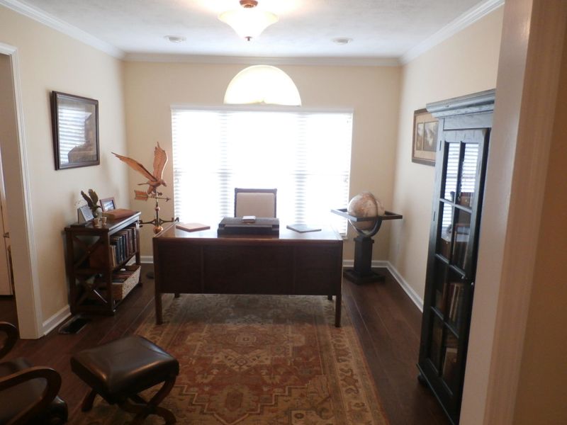 124 Windsor Dr, Maryville, TN 37803