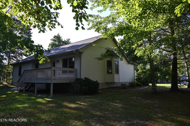 124 Windsor Rd, Crossville, TN 38558