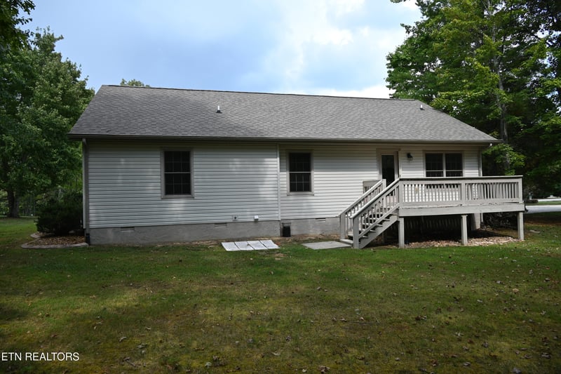 124 Windsor Rd, Crossville, TN 38558