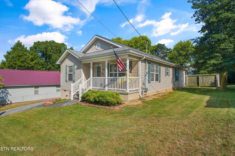 1240 Jefferson Ave, Maryville, TN 37804