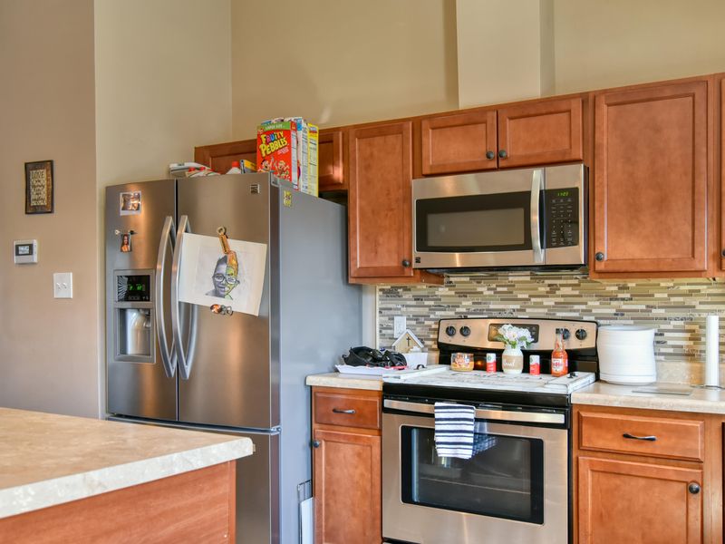 1242 Quiet Brook Ln, Knoxville, TN 37914