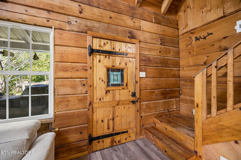 1243 Carrs Creek Rd, Townsend, TN 37882