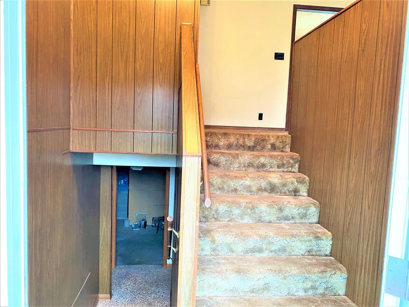1243 Laurel Rd, Clinton, TN 37716