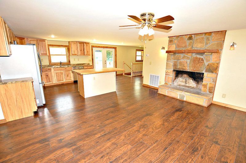 1243 Payne School Dr, Sevierville, TN 37876