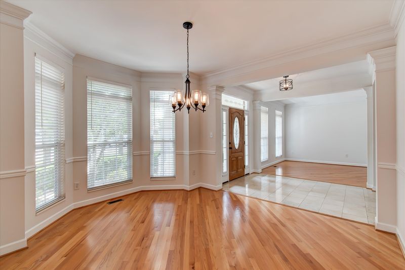 1243 Vale View Rd, Knoxville, TN 37922