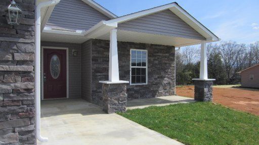 1244 Avery Ln, Sevierville, TN 37862