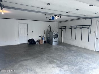 1244 River Oaks Dr, Kingston, TN 37763