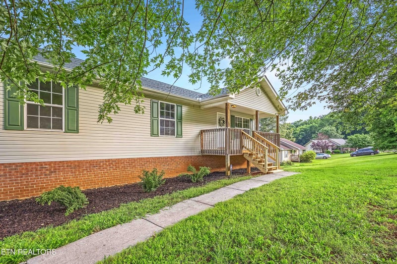1245 Buford Ct, Greenback, TN 37742