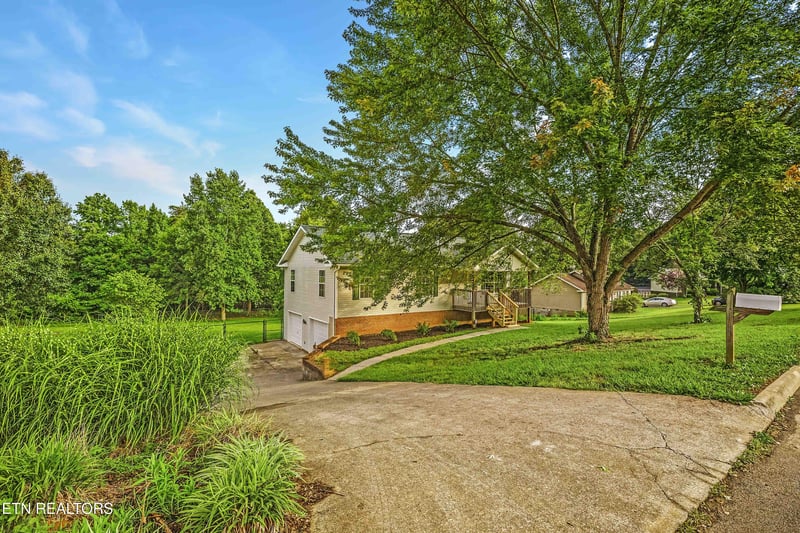 1245 Buford Ct, Greenback, TN 37742