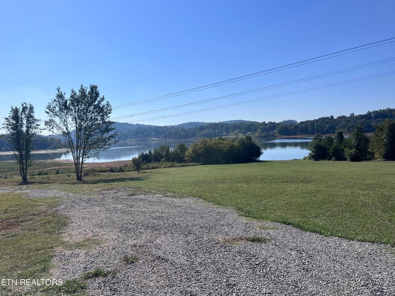 1245 County Line Rd, Mooresburg, TN 37811
