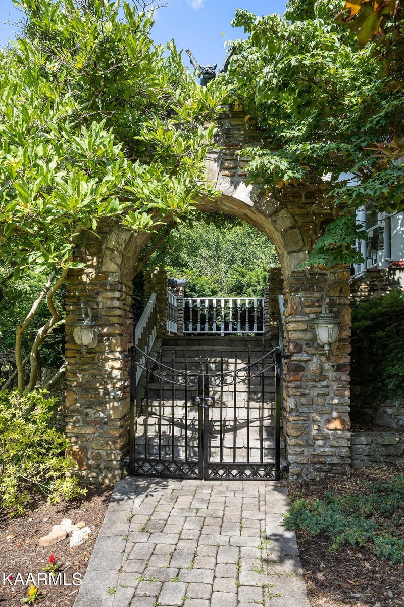 12459 Early Rd, Knoxville, TN 37922