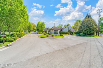 1246 Orleans Dr, Knoxville, TN 37919